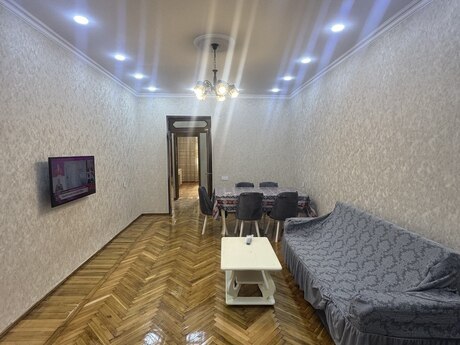 Объявление №6332718 - Баку, м. 28 мая, 3-комн., 80 м², 1/5 этаж