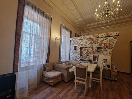 Объявление №6332731 - Баку, м. Низами, 2-комн., 70 м², 2/3 этаж