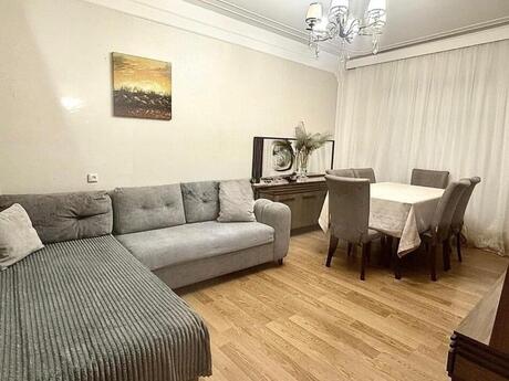 Elan №6332813 - Bakı, Yasamal r., 2 otaqlı, 70 m², 3/9 mərtəbə