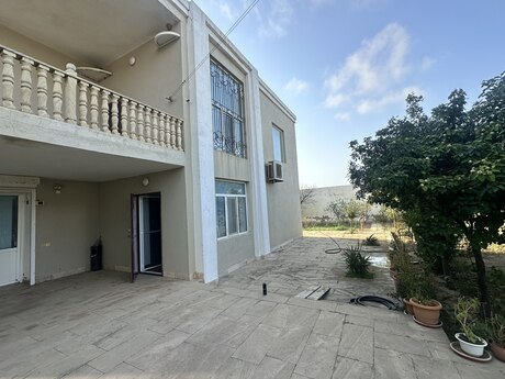 4 otaqlı həyət evi, 200 m², Görədil: 180 000 ₼ 3