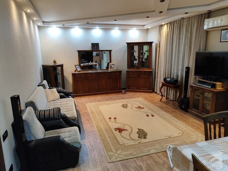 3 otaqlı köhnə tikili - Elmlər Akademiyası m. - 100 m²