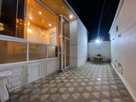 4 rooms · 130 m²