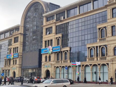 3 otaq · 77 m² · 4/5 mərtəbə, Elmlər Akademiyası