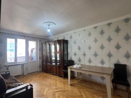 3 otaqlı köhnə tikili - İnşaatçılar m. - 75 m²