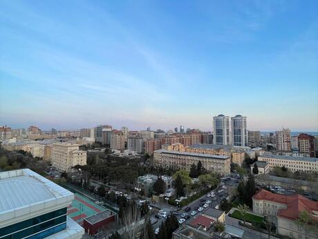 Elan №6333429 - Bakı, Nəsimi r., 4 otaqlı, 196 m², 13/17 mərtəbə