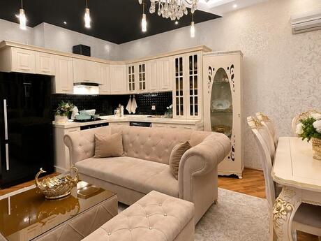 2-room apartment, 75 m², Avtovağzal: 200 000 ₼ 4