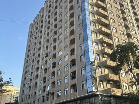 Elan №6333757 - Bakı, 28 May m., 2 otaqlı, 93 m², 4/17 mərtəbə