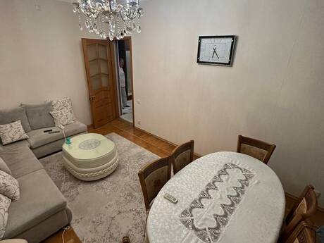 3 otaqlı köhnə tikili - Nəsimi r. - 80 m²