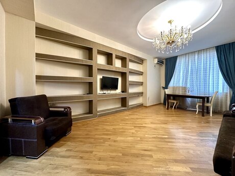 2 otaqlı mənzil, 93 m², Neftçilər: 239 000 ₼ 2