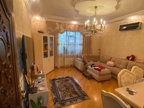 3 otaq · 75 m² · 2/18 mərtəbə, Elmlər Akademiyası