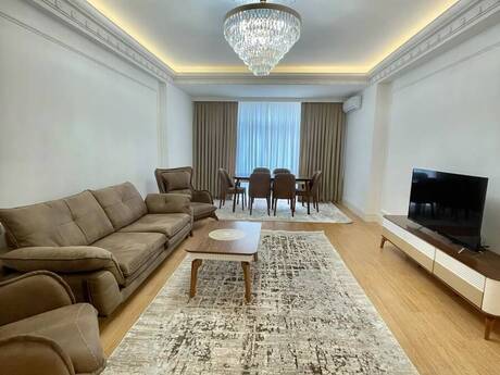 2 otaqlı mənzil, 111 m², Nərimanov: 333 000 ₼ 2