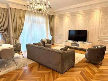 Elan №6334197 - Bakı, Nizami m., 4 otaqlı, 195 m², 6/17 mərtəbə
