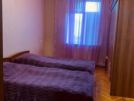 3 otaqlı mənzil, 80 m², 28 May: 260 000 ₼ 4