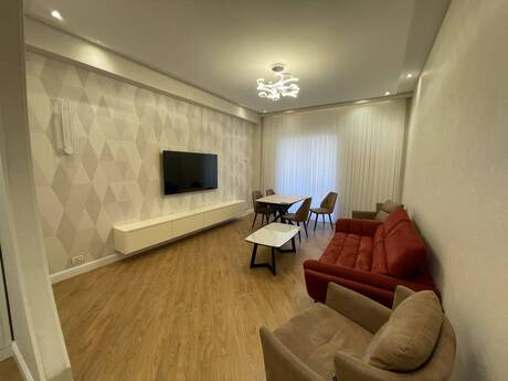 Kirayə 3 otaqlı mənzil, 105 m², Ağ şəhər: 1 900 ₼/ay 2