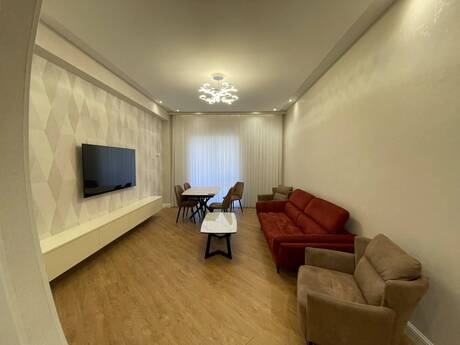Kirayə 3 otaqlı mənzil, 105 m², Ağ şəhər: 1 900 ₼/ay 3