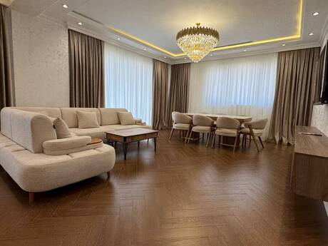 3 otaqlı yeni tikili - Ağ şəhər q. - 165 m²