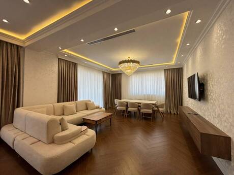 Kirayə 3 otaqlı mənzil, 157 m², Ağ şəhər: 4 000 ₼/ay 5