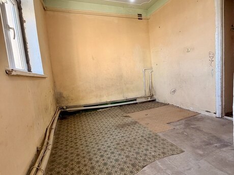 2-комн. вторичка - м. Кара Караев - 65 м²