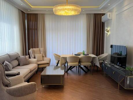 Kirayə 3 otaqlı mənzil, 120 m², Ağ şəhər: 2 500 ₼/ay 3