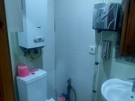 Продаётся 2-комнатная квартира в старом фонде, Neftçilər, 30 м², 130 000 AZN, фото 3 / 7