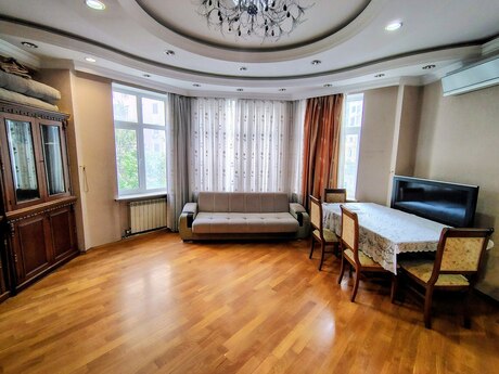 Elan №6307482 - Bakı, Gənclik m., 2 otaqlı, 95 m², 2/16 mərtəbə
