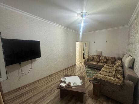 Продаётся 2-комнатная квартира в старом фонде, Hövsan, 50 м², 122 000 AZN, фото 2 / 12