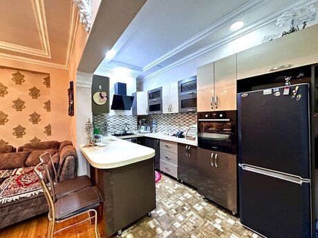 3 otaqlı mənzil, 90 m², 28 May: 270 000 ₼ 4