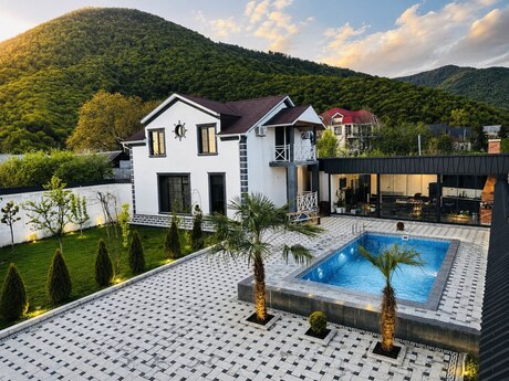 5-комн. дом/дача - Габала - 240 м²