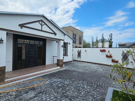 Elan №6335506 - Bakı, Novxanı q., 3 otaqlı, 70 m²