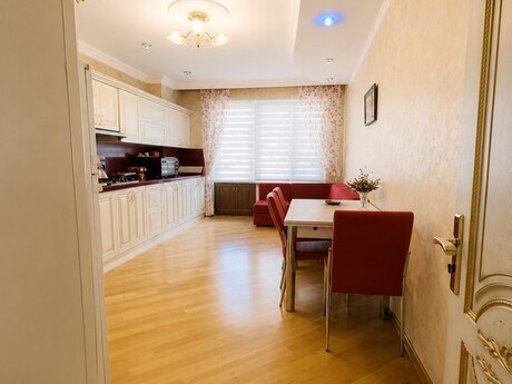4 otaqlı mənzil, 171 m², Nərimanov: 550 000 ₼ 3