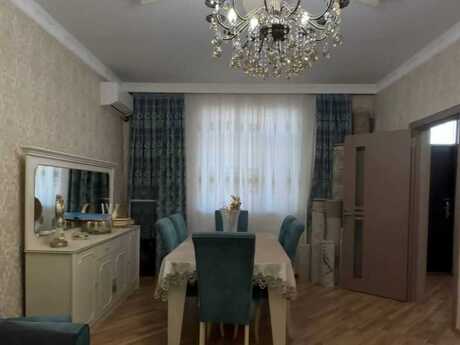 8 otaqlı həyət evi/bağ evi - Binəqədi q. - 250 m²