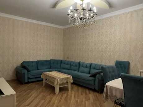 8 otaqlı həyət evi/bağ evi - Binəqədi q. - 250 m²