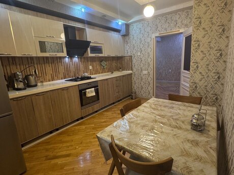 3 otaqlı mənzil, 130 m², Nərimanov: 315 000 ₼ 3