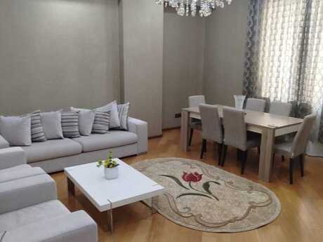 Kirayə 3 otaqlı mənzil, 129 m², Elmlər Akademiyası: 1 200 ₼/ay 2