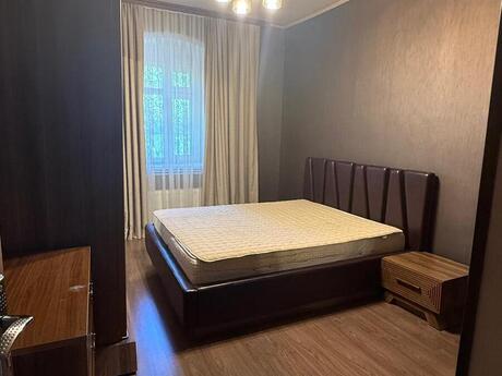 Объявление №6335826 - Баку, м. 28 мая, 4-комн., 120 м², 2/2 этаж