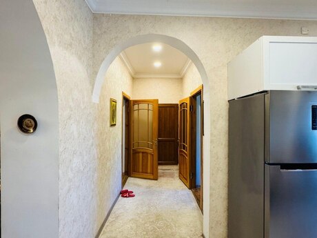 4 otaqlı həyət evi/bağ evi - 7-ci mikrorayon q. - 120 m²