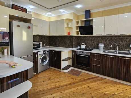 Elan №6335891 - Bakı, Abşeron r., 3 otaqlı, 72 m², 6/6 mərtəbə
