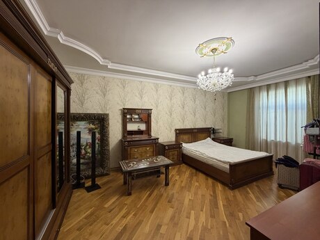 5 otaqlı həyət evi/bağ evi - Biləcəri q. - 200 m²