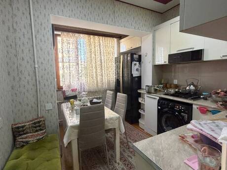 2 otaqlı köhnə tikili - Əhmədli m. - 65 m²