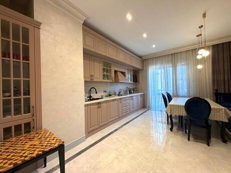 Аренда: 3-комнатная квартира, 165 м², Ağ şəhər: 3 000 ₼/мес 5