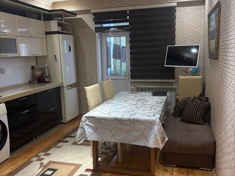 Elan №6336053 - Bakı, İnşaatçılar m., 2 otaqlı, 75.5 m², 10/11 mərtəbə