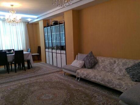 3 otaq · 185 m² · 9/17 mərtəbə, Nəsimi