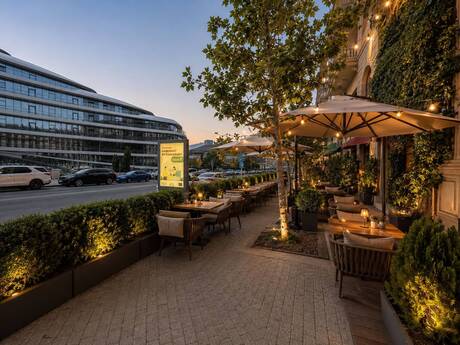Obyekt - Ağ şəhər q. - 480 m²