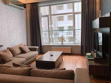 Kirayə 3 otaqlı mənzil, 100 m², Nərimanov: 1 000 ₼/ay 2