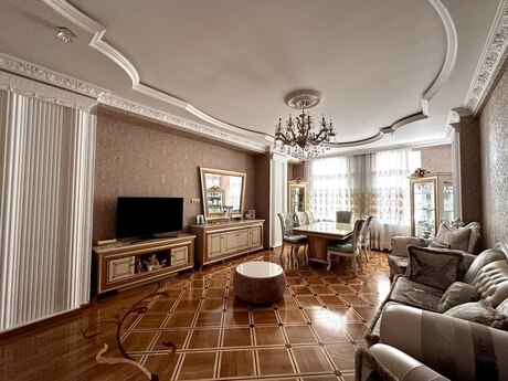4 otaqlı mənzil, 155 m², Memar Əcəmi: 335 000 ₼ 2