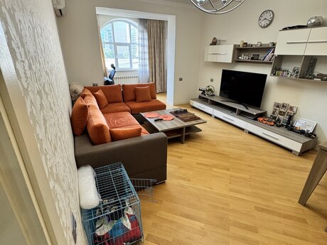 3-room apartment, 100 m², Şah İsmayıl Xətai: 325 000 ₼ 5
