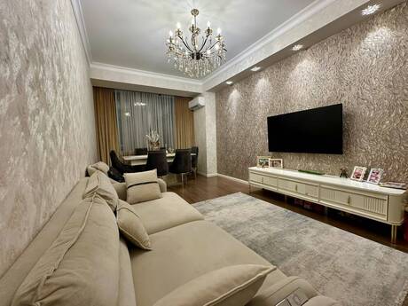 3-комн. новостройка - Насиминский  р. - 120 м²