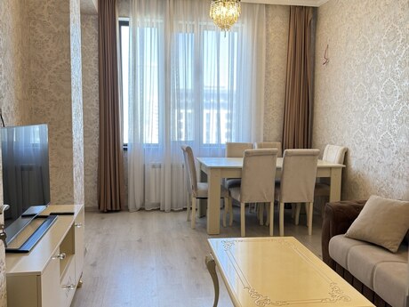 2-комн. новостройка - м. Элмляр Академиясы - 75 м²