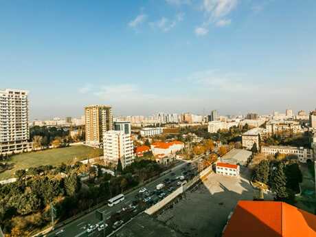 Аренда: 4-комнатная квартира, 240 м², Nizami: 3 500 ₼/мес 2