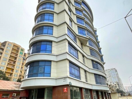 Объявление №6336801 - Баку, м. Шах Исмаил Хатаи, 5-комн., 180 м²